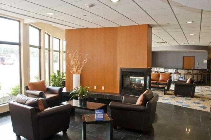 Rodeway Inn 4*